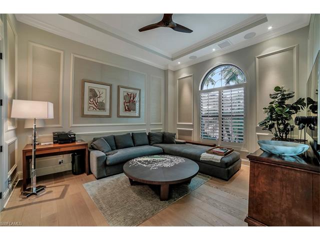 11904 Hedgestone Ct, Naples, FL 34120 photo 4
