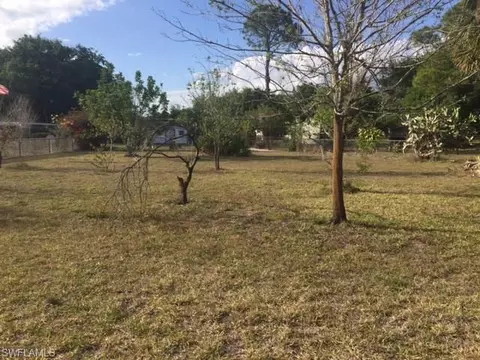 813 Monroe Ct, Immokalee, FL 34142 photo 7