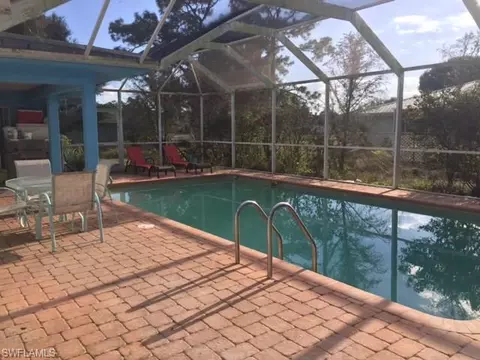 813 Monroe Ct, Immokalee, FL 34142 photo 4