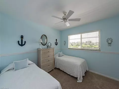 37 High Point Cir E #303, Naples, FL 34103 photo 9