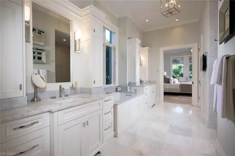 601 Starboard Dr, Naples, FL 34103 photo 4