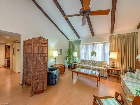 371 Juli Fe Dr, Naples, FL 34110 photo 3