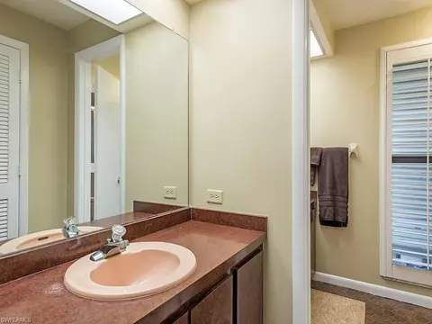 371 Juli Fe Dr, Naples, FL 34110 photo 9