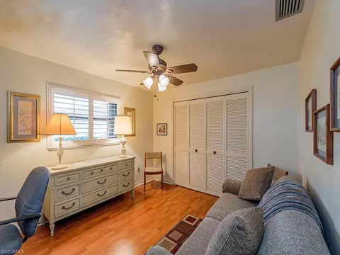 371 Juli Fe Dr, Naples, FL 34110 photo 10