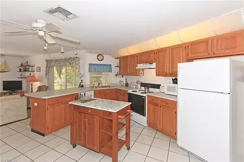 80 Madison Dr, Naples, FL 34110 photo 6