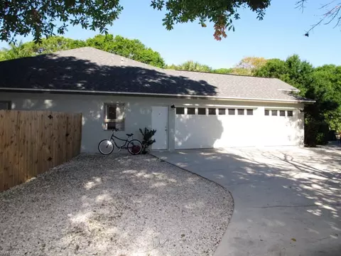 382 Burning Tree Dr, Naples, FL 34105 photo 22