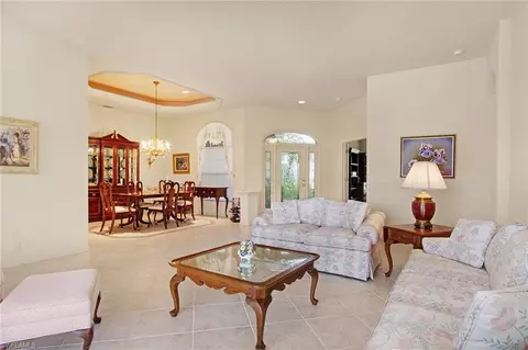 10892 Phoenix Way, Naples, FL 34119 photo 4