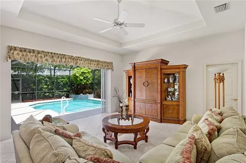 10892 Phoenix Way, Naples, FL 34119 photo 5