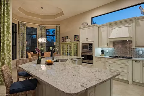 6426 Vivaldi Ct, Naples, FL 34113 photo 4