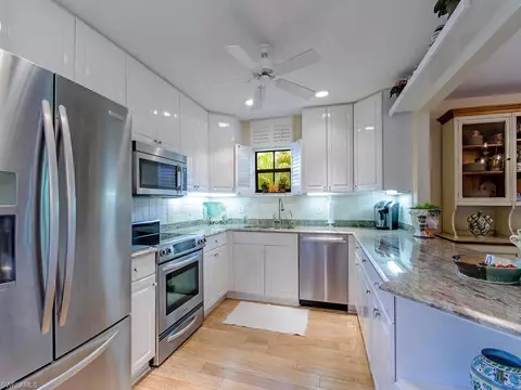 396 7th Ave S, Naples, FL 34102 photo 6