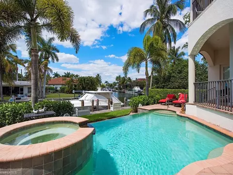 2080 Sheepshead Dr, Naples, FL 34102 photo 16