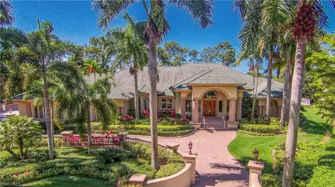 2402 Chicory Ln, Naples, FL 34105 photo 1