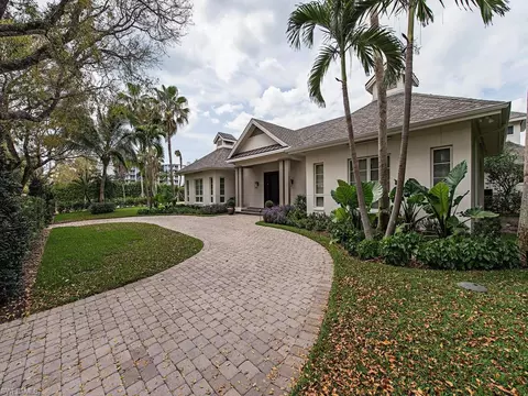 255 Yucca Rd, Naples, FL 34102 photo 12