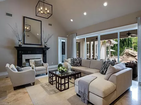 255 Yucca Rd, Naples, FL 34102 photo 2