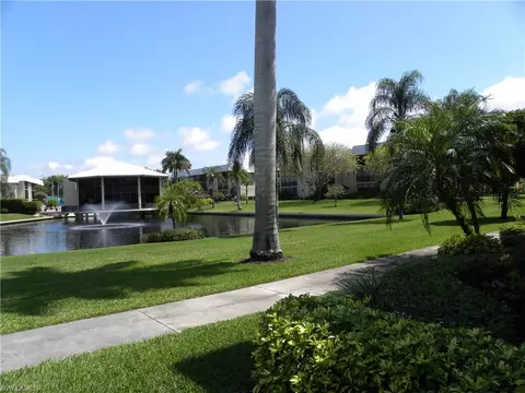 788 Park Shore Dr #E17, Naples, FL 34103 photo 5