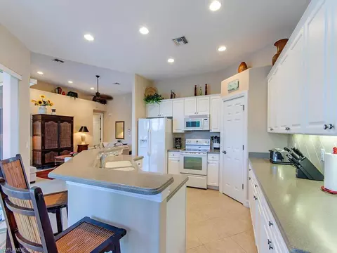 6928 Bent Grass Dr, Naples, FL 34113 photo 4
