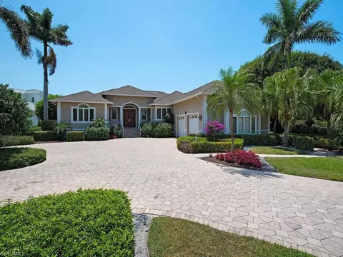 1830 4th St S, Naples, FL 34102 photo 6