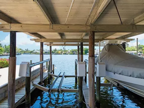 1830 4th St S, Naples, FL 34102 photo 23