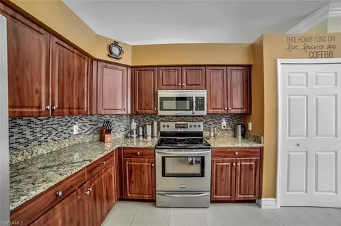 4530 8th St NE, Naples, FL 34120 photo 5