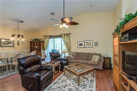 231 Glen Eagle Cir, Naples, FL 34104 photo 2
