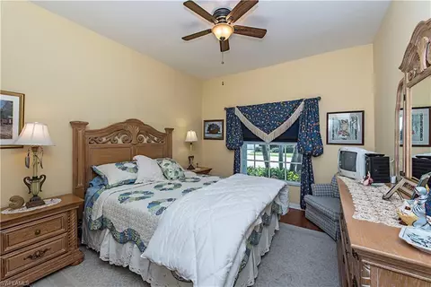 231 Glen Eagle Cir, Naples, FL 34104 photo 7