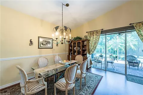 231 Glen Eagle Cir, Naples, FL 34104 photo 3