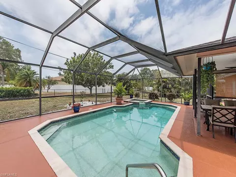 64 Madison Dr, Naples, FL 34110 photo 10