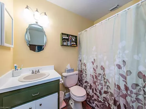 64 Madison Dr, Naples, FL 34110 photo 6
