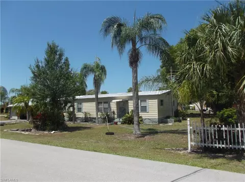 1300 Riverview Dr, Moore Haven, FL 33471 photo 3