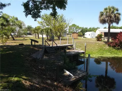 1300 Riverview Dr, Moore Haven, FL 33471 photo 1