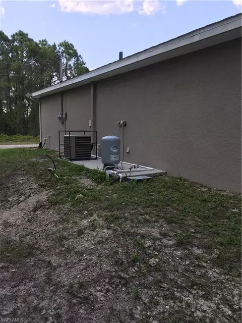 1138 Eclipse St E, Lehigh Acres, FL 33974 photo 3
