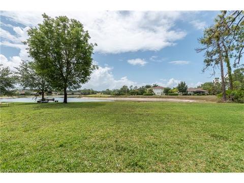 2011 Par Dr, Naples, FL 34120 photo 3