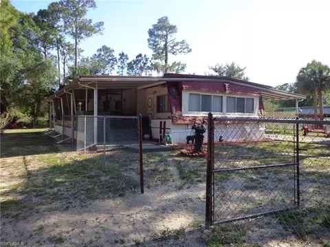 771 E Lincoln Ave, Labelle, FL 33935 photo 3