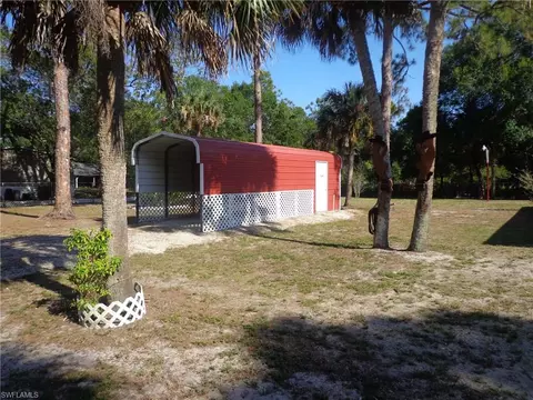 771 E Lincoln Ave, Labelle, FL 33935 photo 4