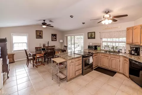 59 Mentor Dr, Naples, FL 34110 photo 3