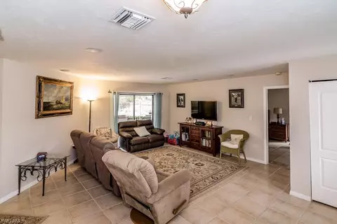 59 Mentor Dr, Naples, FL 34110 photo 4