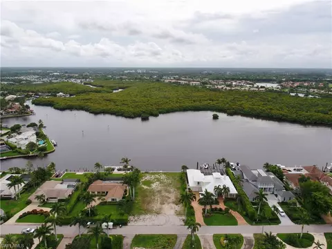 2495 Tarpon Rd, Naples, FL 34102 photo 16