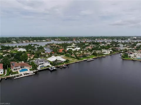 2495 Tarpon Rd, Naples, FL 34102 photo 8