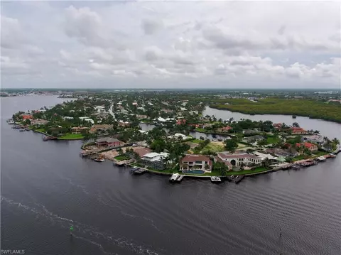 2495 Tarpon Rd, Naples, FL 34102 photo 11