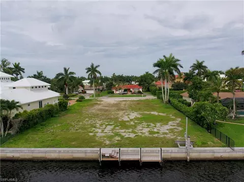 2495 Tarpon Rd, Naples, FL 34102 photo 4