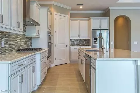 2139 Antigua Ln, Naples, FL 34120 photo 5