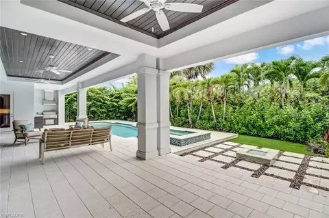 725 Regatta Rd, Naples, FL 34103 photo 2