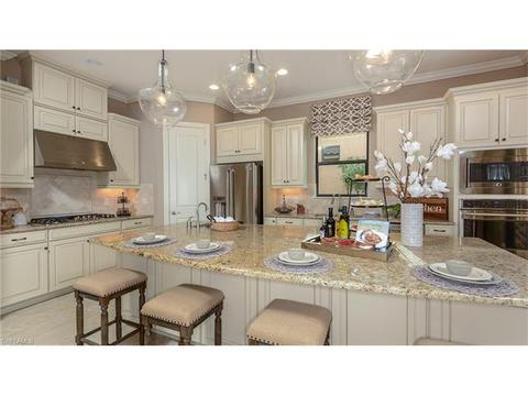 8739 Cavano St E, Naples, FL 34119 photo 10