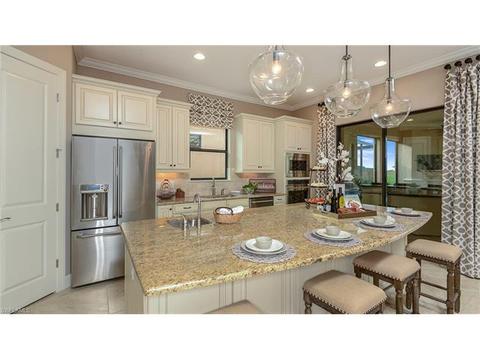 8739 Cavano St E, Naples, FL 34119 photo 11