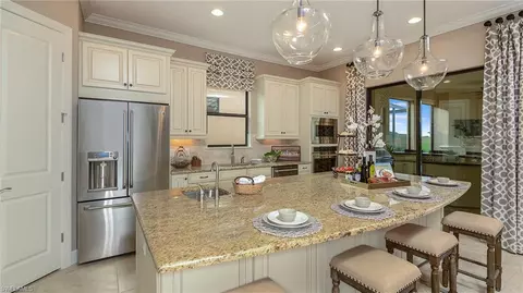 8739 Cavano St E, Naples, FL 34119 photo 11