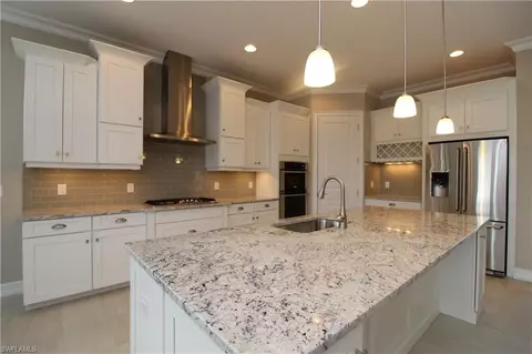 9434 Lagomar Ct, Naples, FL 34114 photo 4
