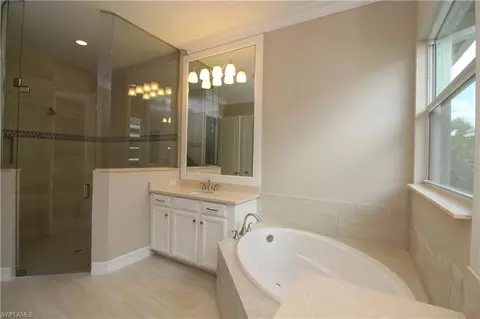9434 Lagomar Ct, Naples, FL 34114 photo 11