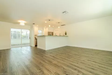 1063 Cooper Dr, Naples, FL 34103 photo 3