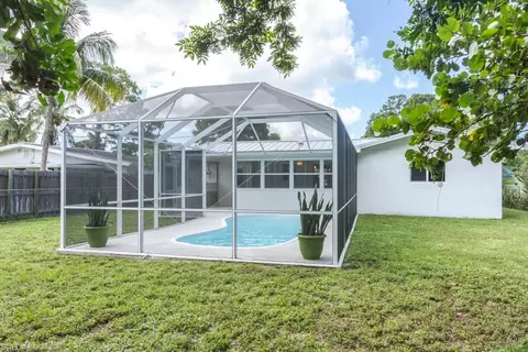 1063 Cooper Dr, Naples, FL 34103 photo 21