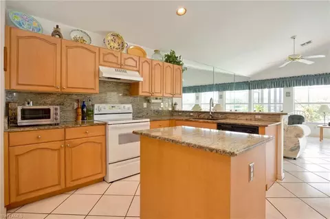 7733 Groves Rd, Naples, FL 34109 photo 4